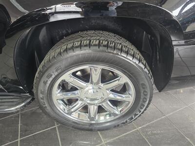 2013 GMC Yukon Denali 4DR SUV AWD   - Photo 40 - Hamilton, OH 45015