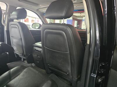 2013 GMC Yukon Denali 4DR SUV AWD   - Photo 19 - Hamilton, OH 45015