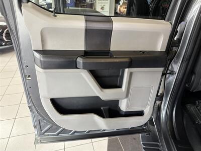 2018 Ford F-150 XL/STX/ SUPER CREW 4X4   - Photo 20 - Hamilton, OH 45015