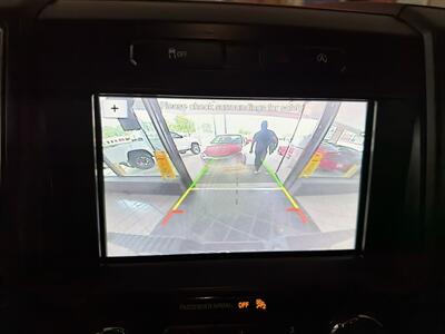 2018 Ford F-150 XL/STX/ SUPER CREW 4X4   - Photo 16 - Hamilton, OH 45015