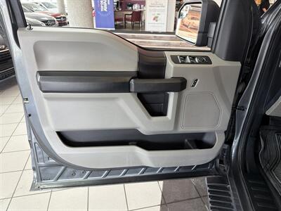 2018 Ford F-150 XL/STX/ SUPER CREW 4X4   - Photo 18 - Hamilton, OH 45015