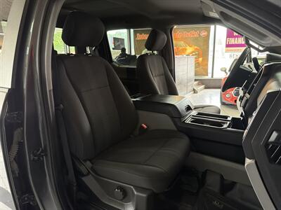 2018 Ford F-150 XL/STX/ SUPER CREW 4X4   - Photo 24 - Hamilton, OH 45015
