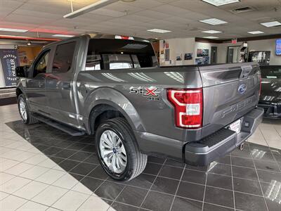 2018 Ford F-150 XL/STX/ SUPER CREW 4X4   - Photo 8 - Hamilton, OH 45015