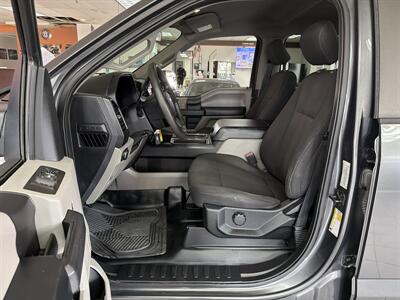 2018 Ford F-150 XL/STX/ SUPER CREW 4X4   - Photo 9 - Hamilton, OH 45015