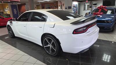 2016 Dodge Charger SE 4DR SEDAN - Photo 8 - Hamilton, OH 45015