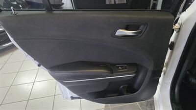 2016 Dodge Charger SE 4DR SEDAN - Photo 19 - Hamilton, OH 45015