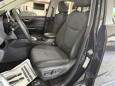 2025 Toyota RAV4 XLE 4DR SUV AWD   - Photo 18 - Hamilton, OH 45015
