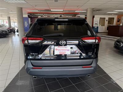2025 Toyota RAV4 XLE 4DR SUV AWD   - Photo 10 - Hamilton, OH 45015