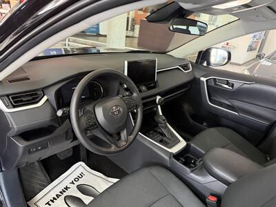2025 Toyota RAV4 XLE 4DR SUV AWD   - Photo 37 - Hamilton, OH 45015