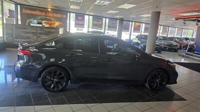 2024 Toyota Corolla SE   - Photo 4 - Hamilton, OH 45015
