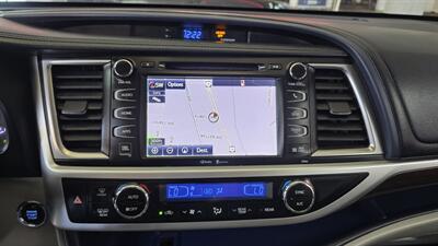 2014 Toyota Highlander Limited   - Photo 11 - Hamilton, OH 45015