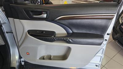 2014 Toyota Highlander Limited   - Photo 32 - Hamilton, OH 45015