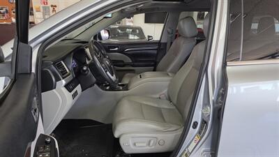 2014 Toyota Highlander Limited   - Photo 5 - Hamilton, OH 45015
