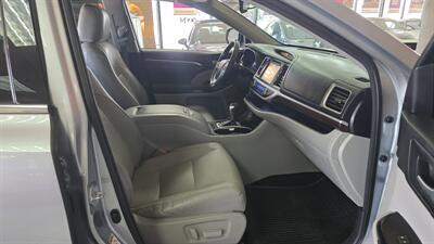 2014 Toyota Highlander Limited   - Photo 29 - Hamilton, OH 45015