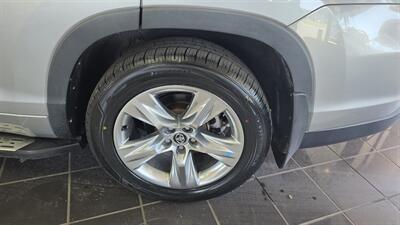 2014 Toyota Highlander Limited   - Photo 36 - Hamilton, OH 45015