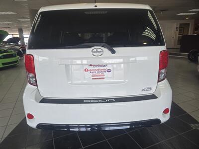 2014 Scion xB Base 4DR WAGON - Photo 5 - Hamilton, OH 45015