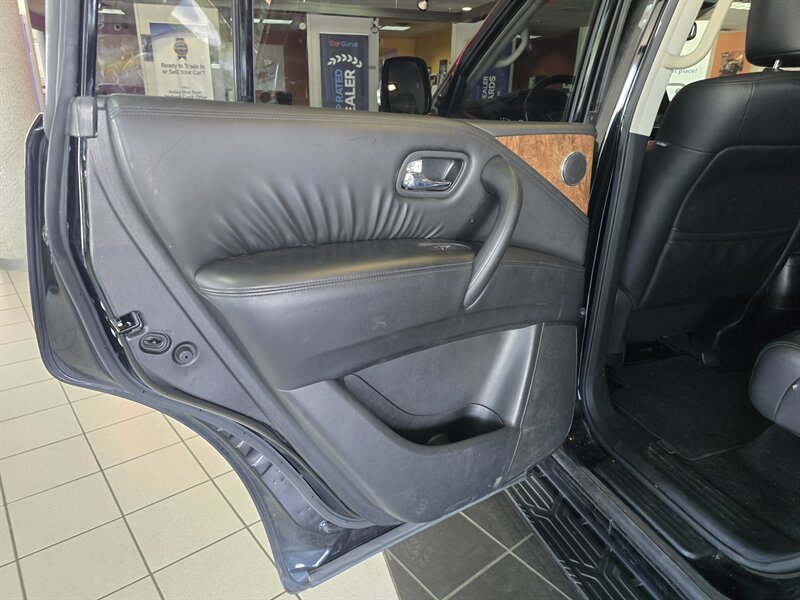 2021 Nissan Armada SL 4DR SUV 4X4 - Photo 10 - Hamilton, OH 45015