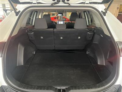 2020 Toyota RAV4 XLE 4DR SUV - Photo 26 - Hamilton, OH 45015