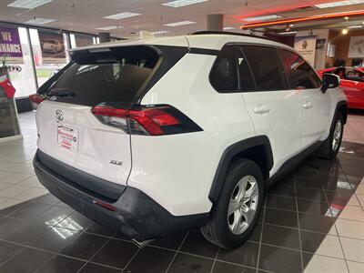 2020 Toyota RAV4 XLE 4DR SUV - Photo 6 - Hamilton, OH 45015
