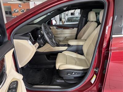 2017 Cadillac XT5 Premium Luxury 4DR SUV   - Photo 9 - Hamilton, OH 45015