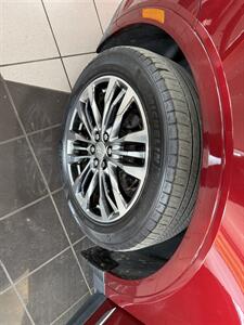 2017 Cadillac XT5 Premium Luxury 4DR SUV   - Photo 36 - Hamilton, OH 45015