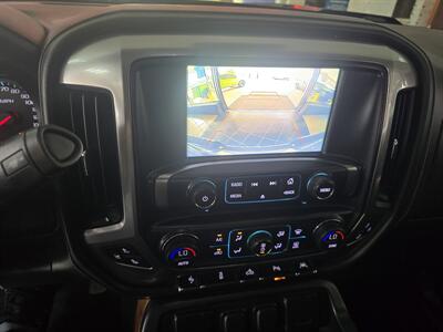 2017 Chevrolet Silverado 1500 LTZ 4DR EXTENDED CAB 4X4   - Photo 20 - Hamilton, OH 45015