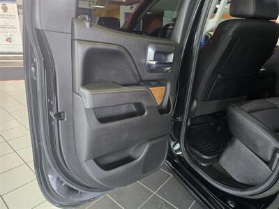 2017 Chevrolet Silverado 1500 LTZ 4DR EXTENDED CAB 4X4   - Photo 10 - Hamilton, OH 45015