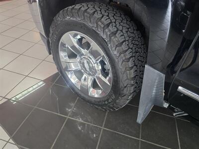 2017 Chevrolet Silverado 1500 LTZ 4DR EXTENDED CAB 4X4   - Photo 42 - Hamilton, OH 45015