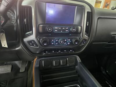 2017 Chevrolet Silverado 1500 LTZ 4DR EXTENDED CAB 4X4   - Photo 18 - Hamilton, OH 45015