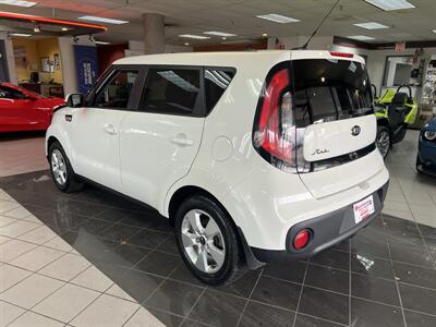 2019 Kia Soul 4DR CROSSOVER - Photo 10 - Hamilton, OH 45015