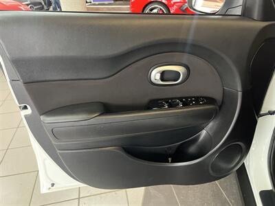 2019 Kia Soul 4DR CROSSOVER - Photo 13 - Hamilton, OH 45015