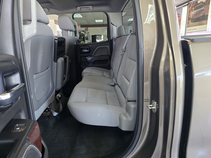 2014 GMC Sierra 1500 SLE 4DR EXTENDED CAB - Photo 11 - Hamilton, OH 45015