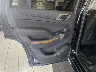 2019 GMC Yukon Denali 4DR SUV AWD   - Photo 11 - Hamilton, OH 45015