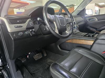 2019 GMC Yukon Denali 4DR SUV AWD   - Photo 9 - Hamilton, OH 45015