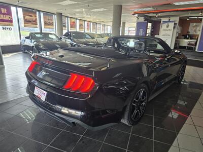 2019 Ford Mustang EcoBoost 2DR CONVERTIBLE - Photo 30 - Hamilton, OH 45015
