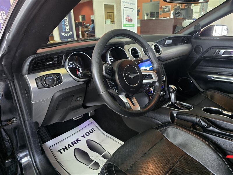 2019 Ford Mustang EcoBoost 2DR CONVERTIBLE - Photo 6 - Hamilton, OH 45015