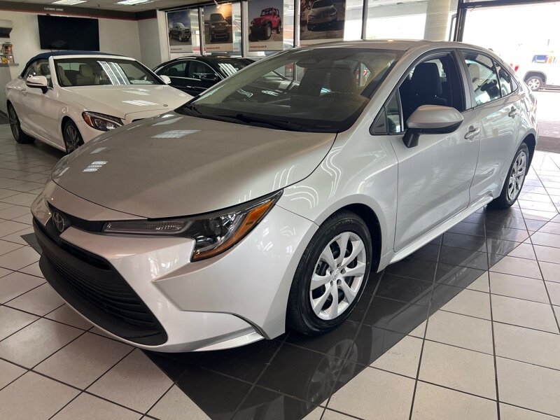 2023 Toyota Corolla LE 4DR SEDAN - Photo 1 - Hamilton, OH 45015