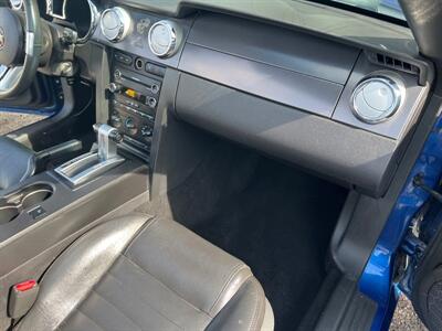 2009 Ford Mustang GT Premium 2DR CONVERTIBLE   - Photo 26 - Hamilton, OH 45015