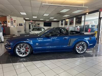 2009 Ford Mustang GT Premium 2DR CONVERTIBLE   - Photo 2 - Hamilton, OH 45015