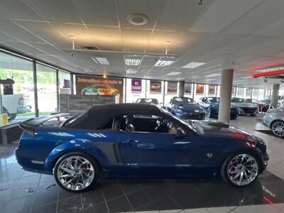 2009 Ford Mustang GT Premium 2DR CONVERTIBLE   - Photo 12 - Hamilton, OH 45015