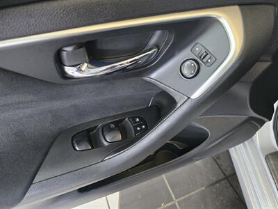 2015 Nissan Altima 2.5 SV 4DR SEDAN   - Photo 19 - Hamilton, OH 45015