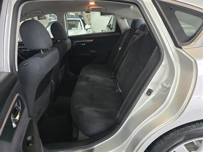 2015 Nissan Altima 2.5 SV 4DR SEDAN   - Photo 12 - Hamilton, OH 45015