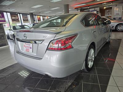 2015 Nissan Altima 2.5 SV 4DR SEDAN   - Photo 4 - Hamilton, OH 45015