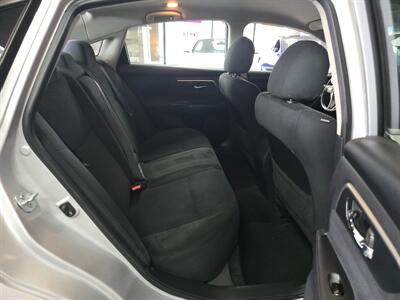 2015 Nissan Altima 2.5 SV 4DR SEDAN   - Photo 15 - Hamilton, OH 45015