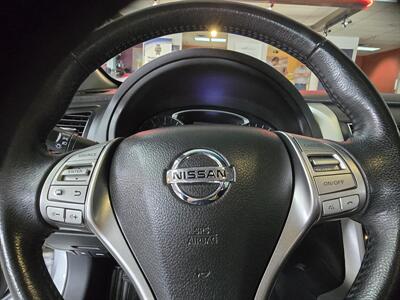 2015 Nissan Altima 2.5 SV 4DR SEDAN   - Photo 25 - Hamilton, OH 45015