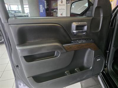 2017 GMC Sierra 1500 Denali 4DR CREW CAB 4X4/V8   - Photo 10 - Hamilton, OH 45015