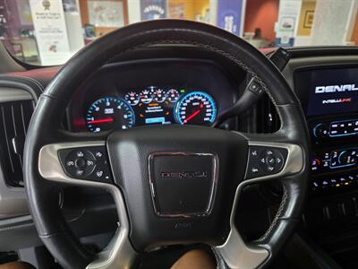 2017 GMC Sierra 1500 Denali 4DR CREW CAB 4X4/V8   - Photo 32 - Hamilton, OH 45015
