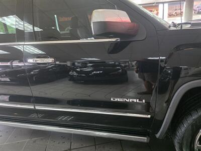 2017 GMC Sierra 1500 Denali 4DR CREW CAB 4X4/V8   - Photo 37 - Hamilton, OH 45015