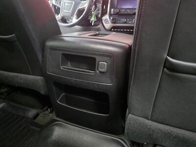 2017 GMC Sierra 1500 Denali 4DR CREW CAB 4X4/V8   - Photo 24 - Hamilton, OH 45015