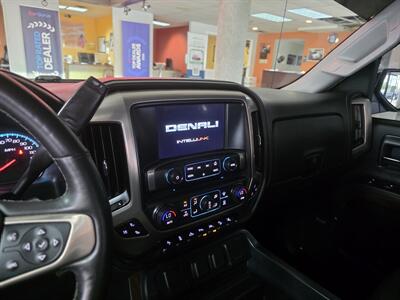 2017 GMC Sierra 1500 Denali 4DR CREW CAB 4X4/V8   - Photo 31 - Hamilton, OH 45015